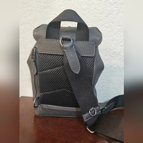 Coach Small Hudson Pack - Picture 5 of 8